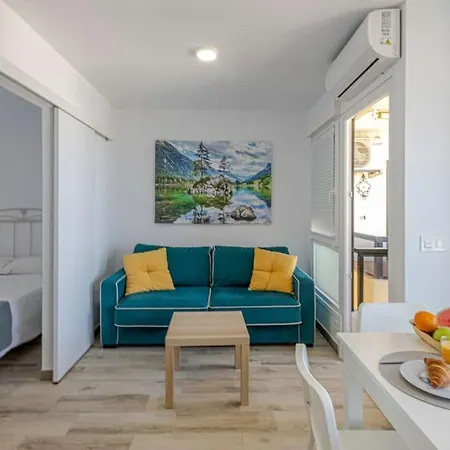 Aloha Playa With Sea Views In Front Of The Apartment *