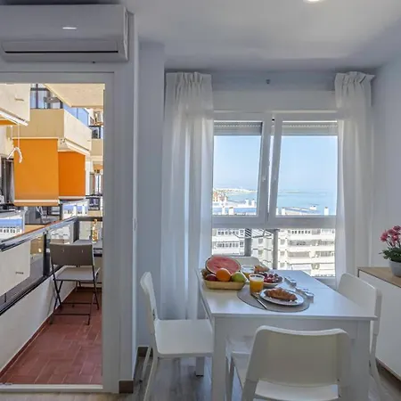 Aloha Playa With Sea Views In Front Of The