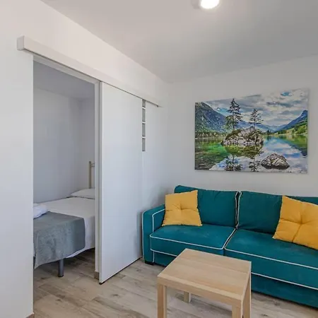 Aloha Playa With Sea Views In Front Of The Benalmadena